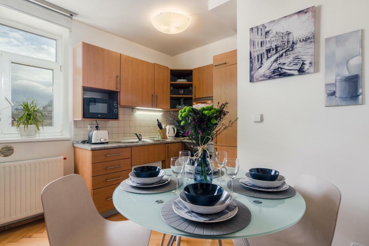 Prague 1 Sunny Apt With Terrace By Michal&Friends ภายนอก รูปภาพ