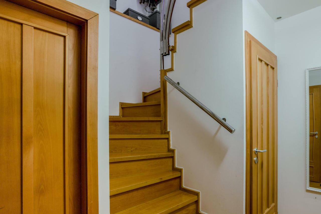 Prague 1 Sunny Apt With Terrace By Michal&Friends ภายนอก รูปภาพ