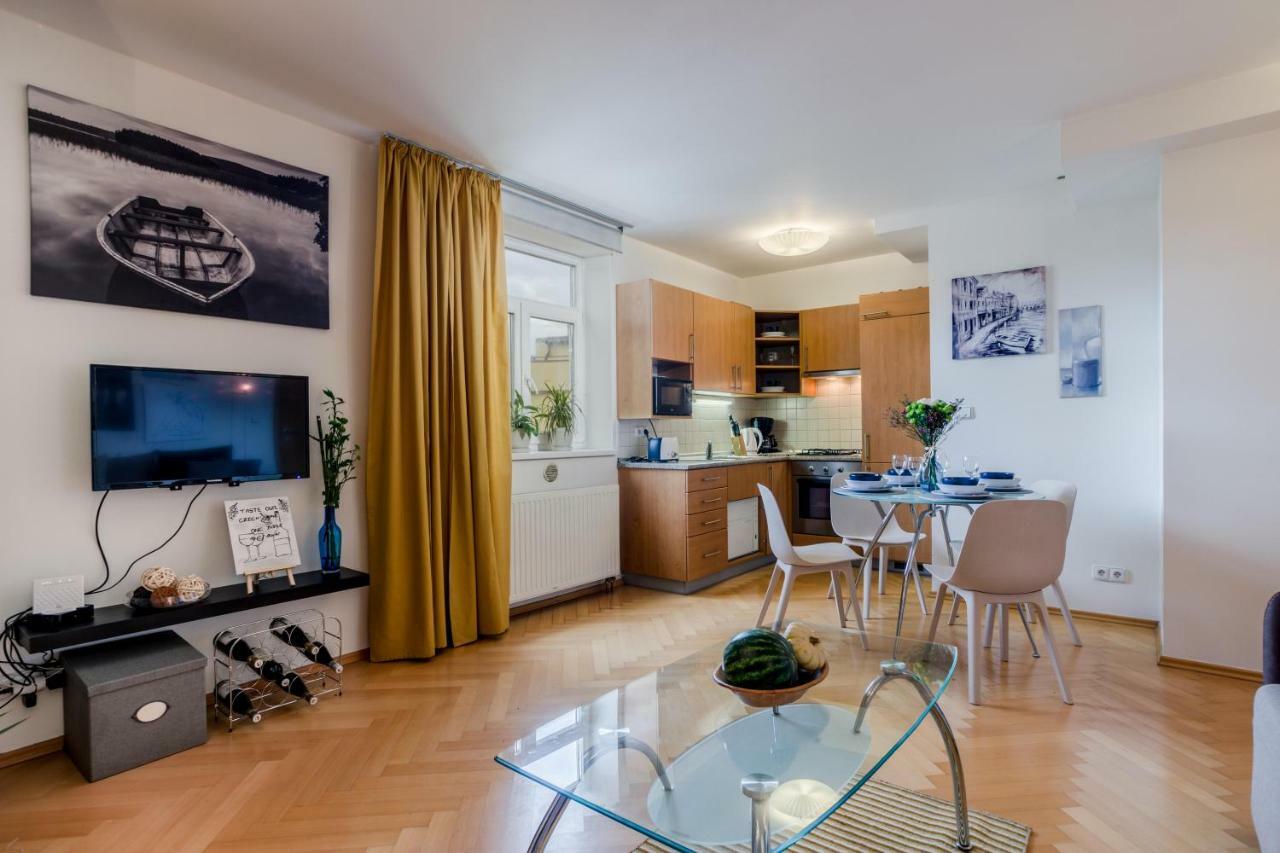 Prague 1 Sunny Apt With Terrace By Michal&Friends ภายนอก รูปภาพ